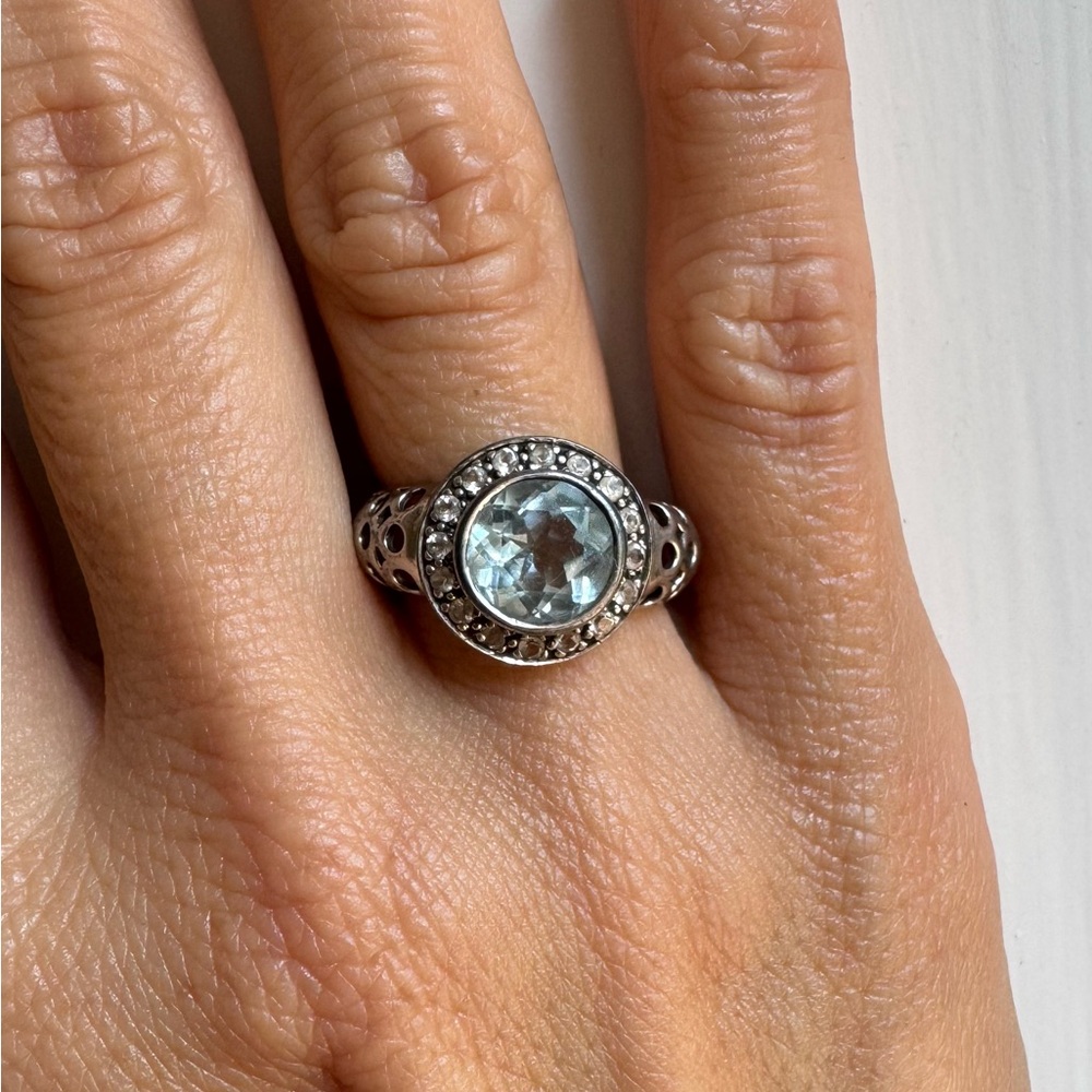 Sterling silver ring with light blue stone - Picture 7 of 7